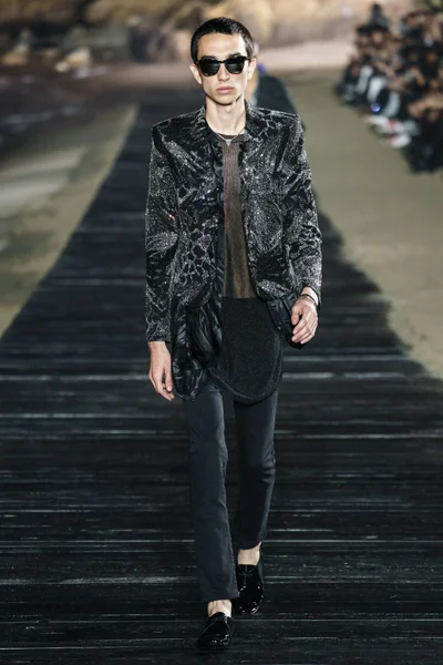 Look 52